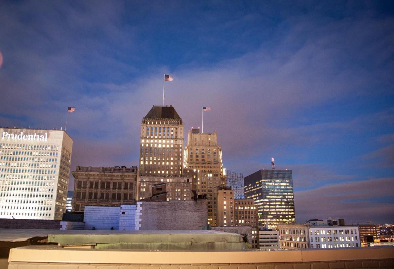Hotel Indigo Newark Downtown Екстер'єр фото